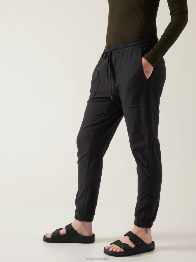 Athleta Women Black Farallon Jogger TZB4L014