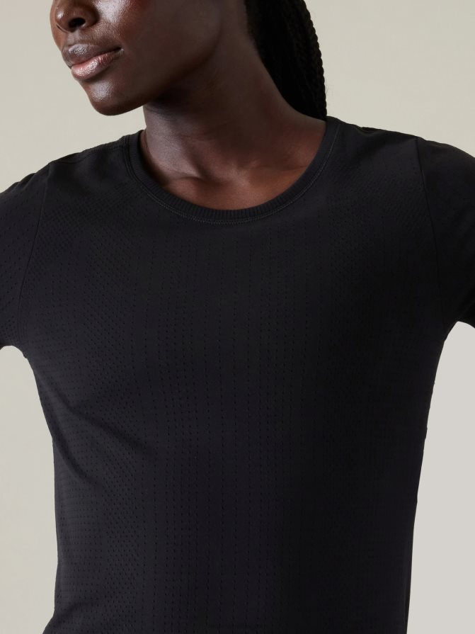 Athleta Women Black In Motion Seamless Tee TZB4L0412