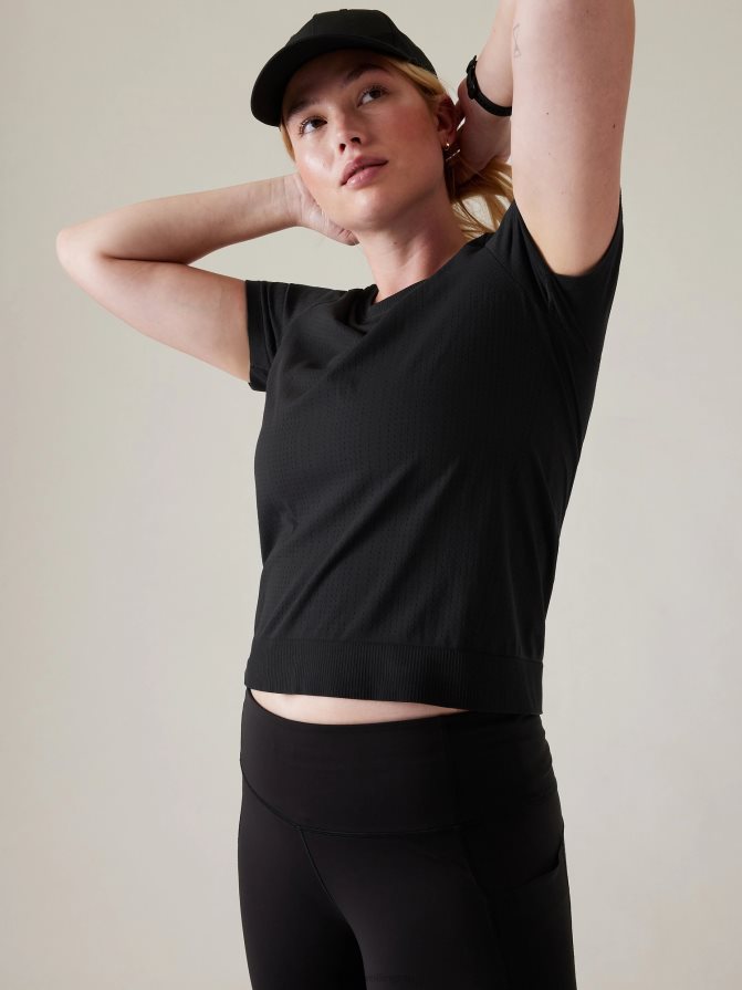 Athleta Women Black In Motion Seamless Tee TZB4L0412